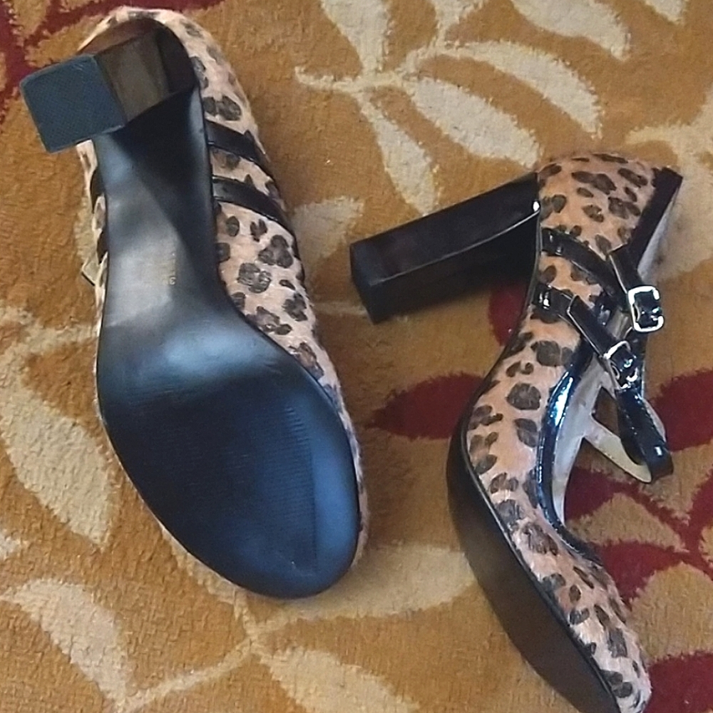 Double Strap Leopard Print Chunky Heeled Pump - image 5